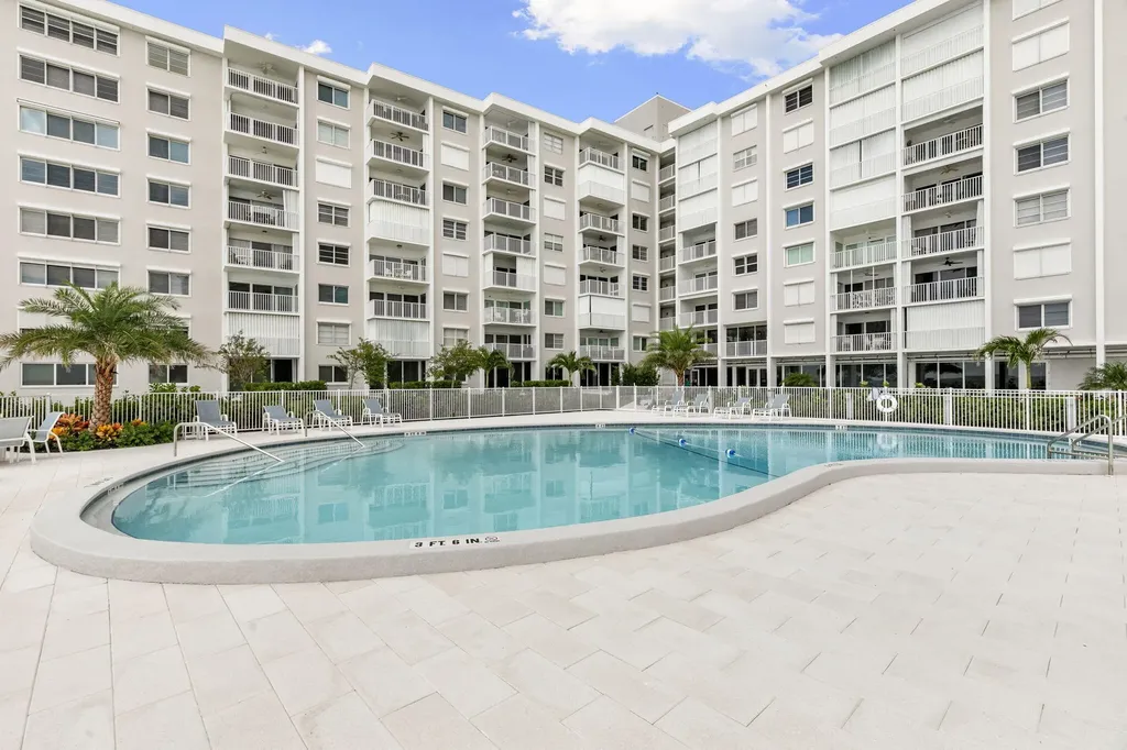 3443 Gulf Shore Boulevard N Naples FL 34103