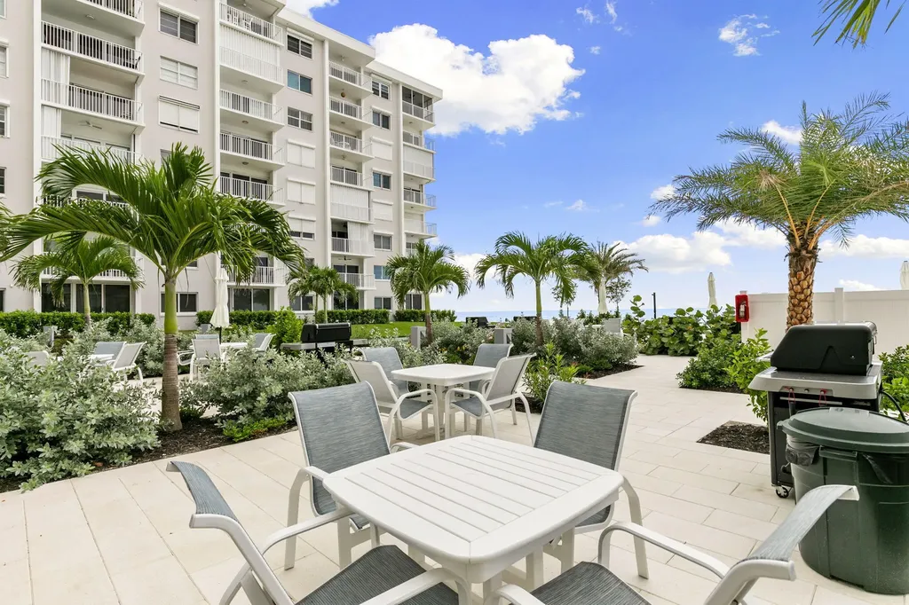 3443 Gulf Shore Boulevard N Naples FL 34103