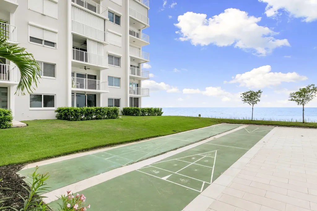 3443 Gulf Shore Boulevard N Naples FL 34103