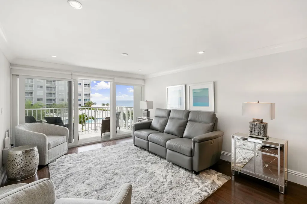 3443 Gulf Shore Boulevard N Naples FL 34103