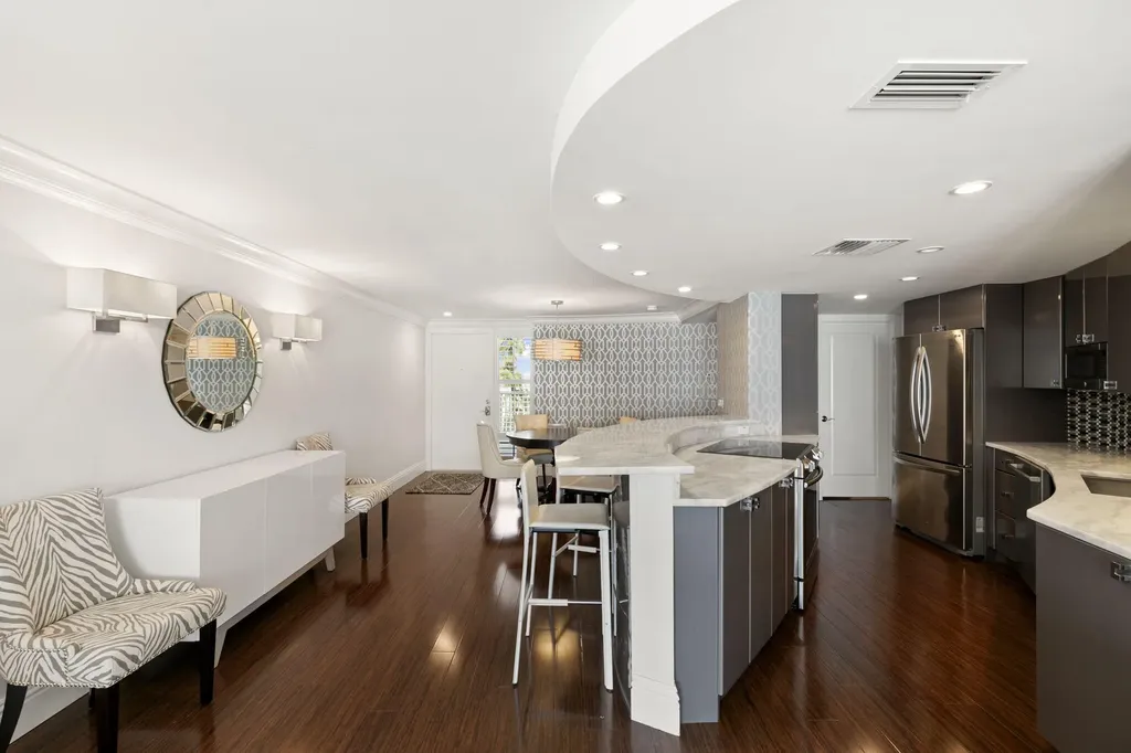 3443 Gulf Shore Boulevard N Naples FL 34103