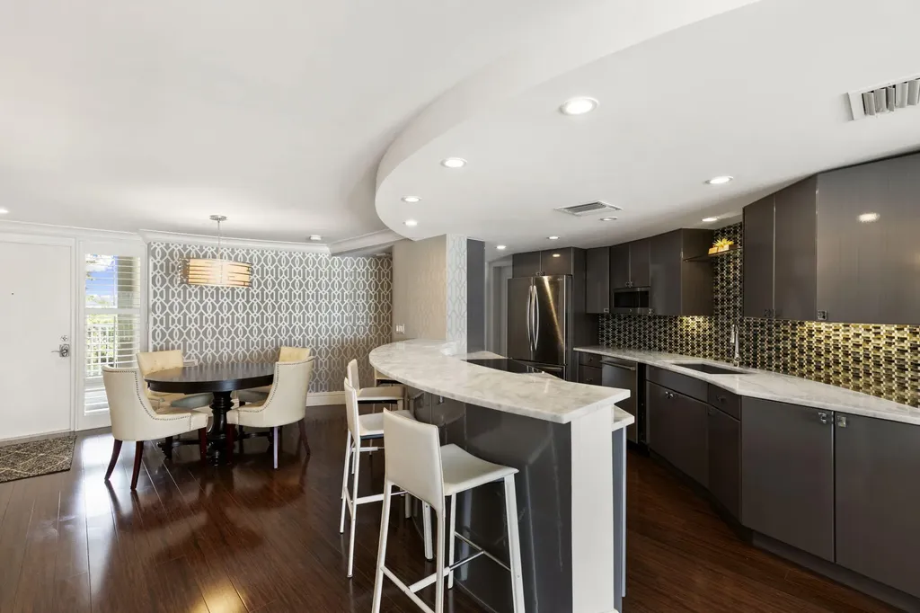 3443 Gulf Shore Boulevard N Naples FL 34103