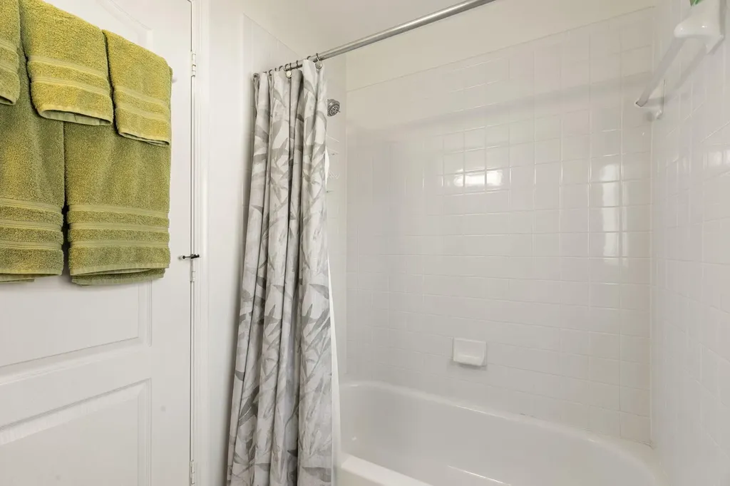 1036 Mainsail Drive Naples FL 34114