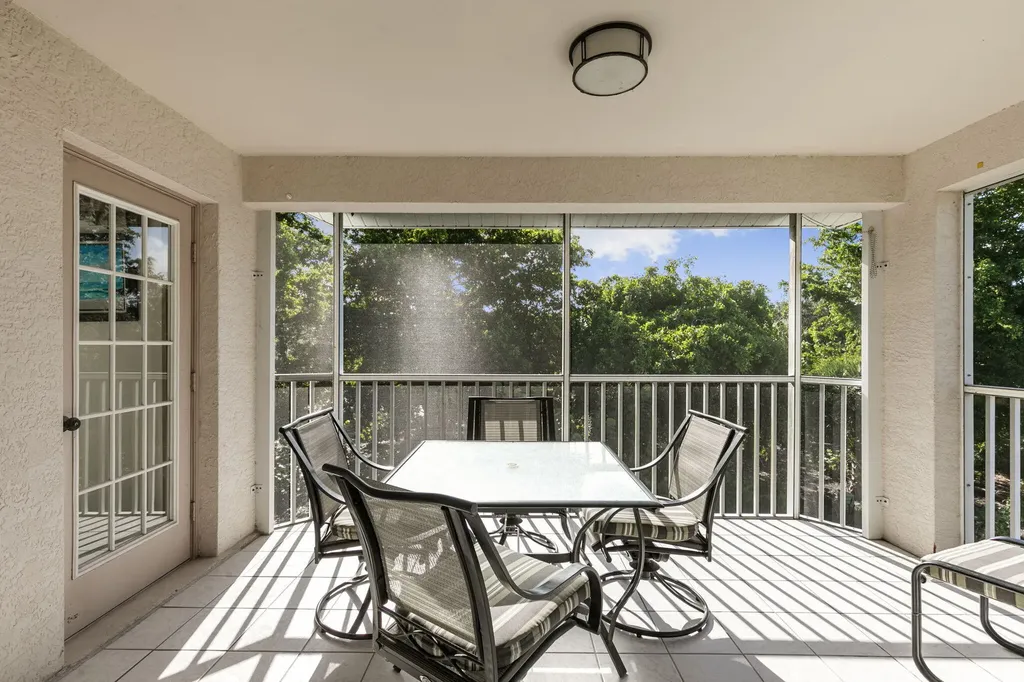 1036 Mainsail Drive Naples FL 34114