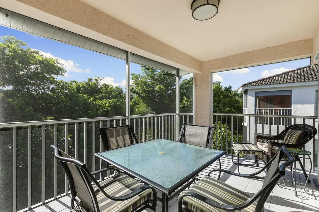 1036 Mainsail Drive Naples FL 34114