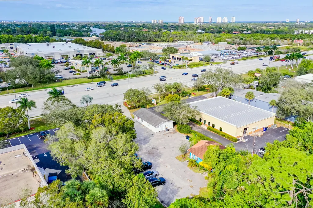 27831 S Tamiami Trail Bonita Springs FL 34134