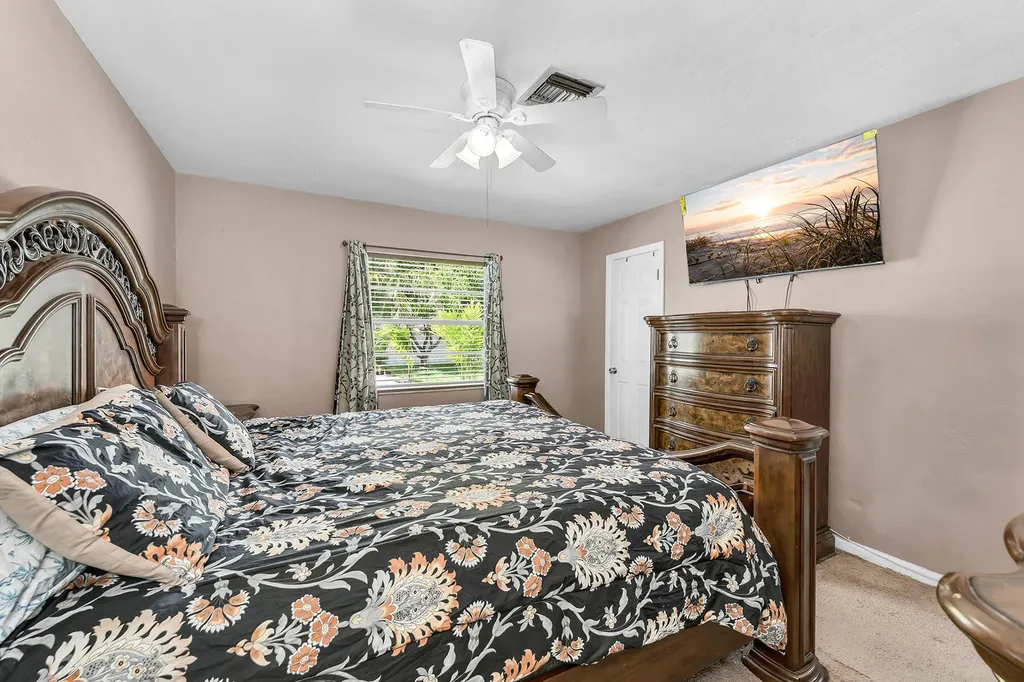 4949 22nd Place SW Naples FL 34116