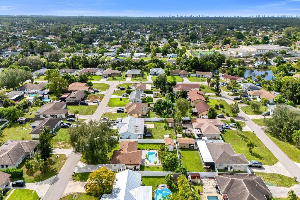 4949 22nd Place SW Naples FL 34116