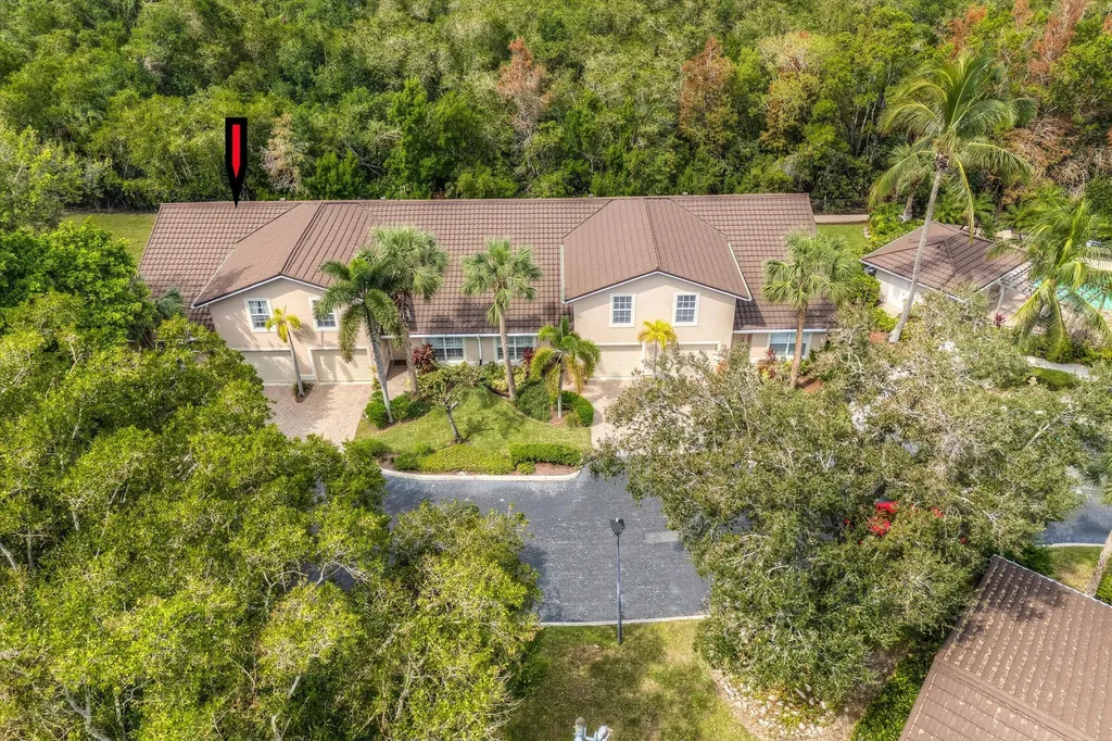 3555 Avion Woods Court Naples FL 34104