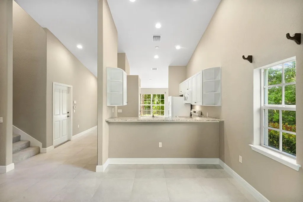 3555 Avion Woods Court Naples FL 34104