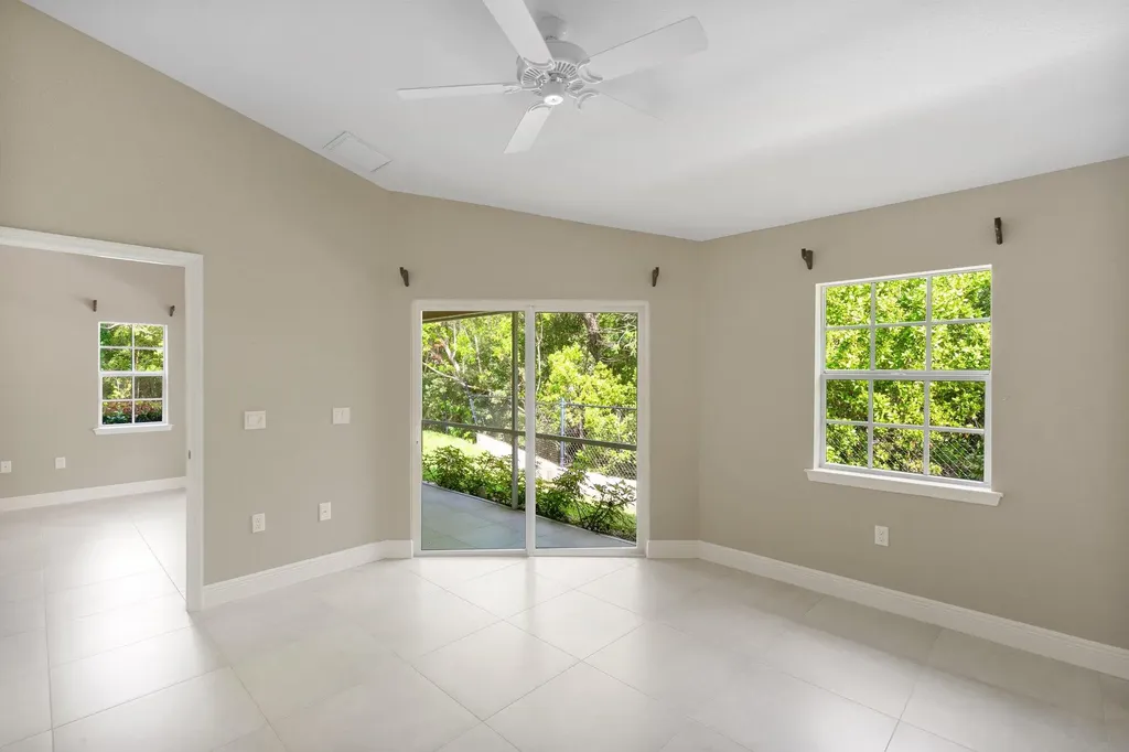 3555 Avion Woods Court Naples FL 34104