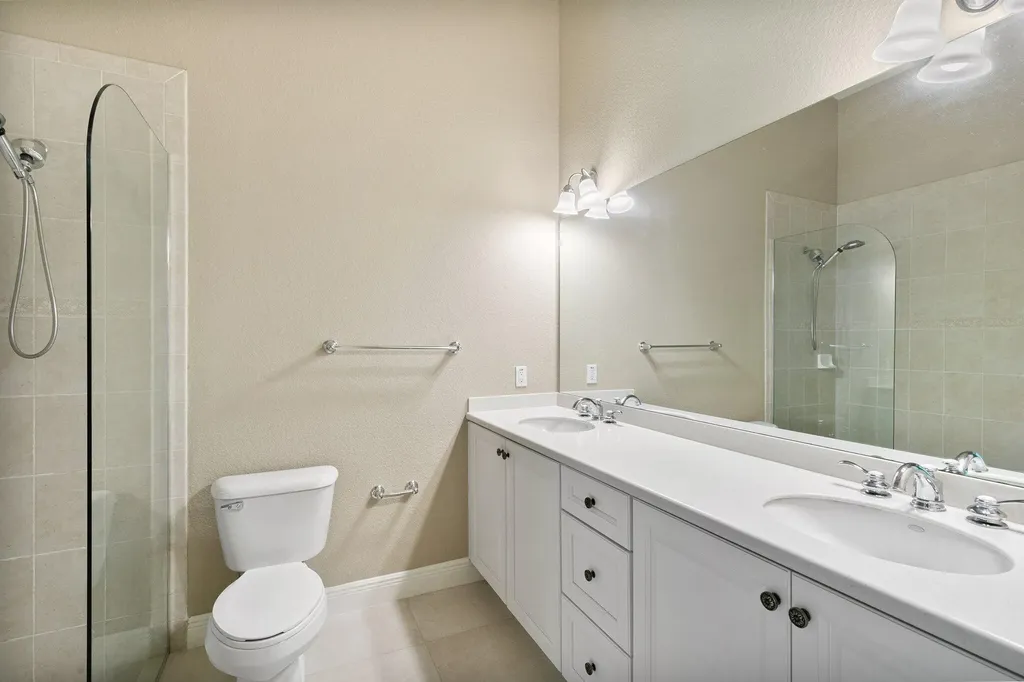 3555 Avion Woods Court Naples FL 34104