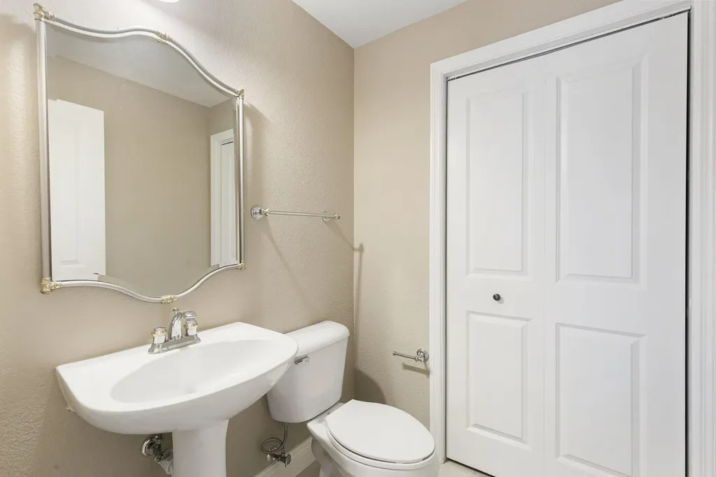 3555 Avion Woods Court Naples FL 34104