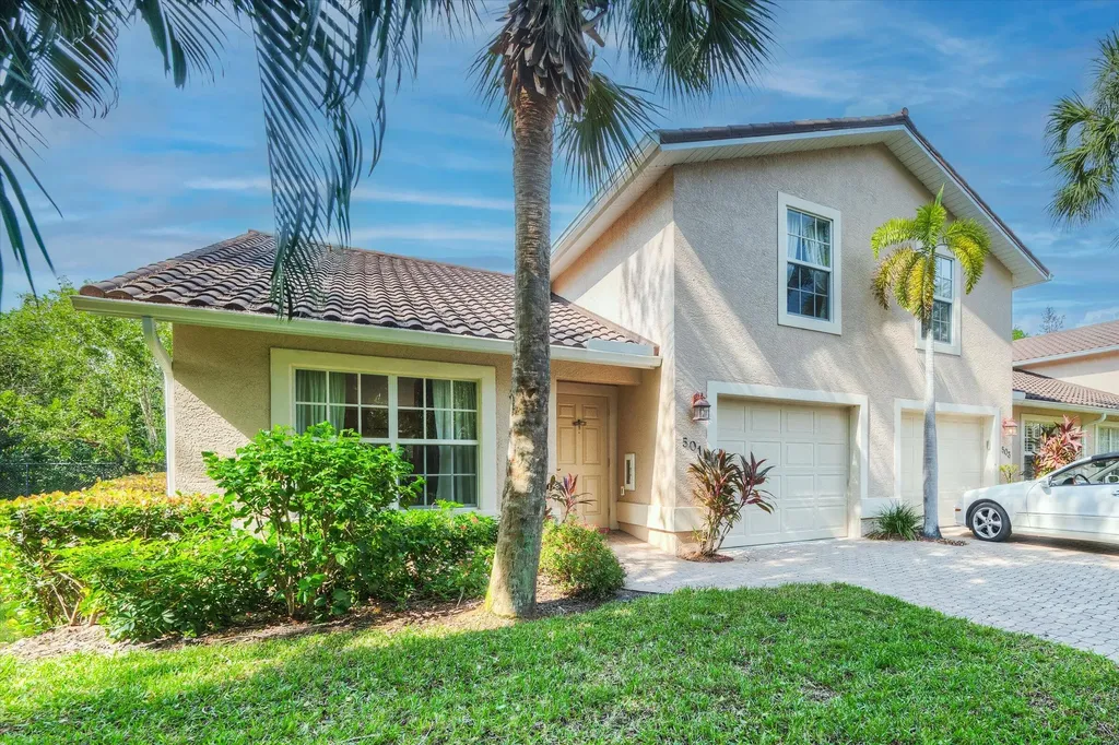 3555 Avion Woods Court Naples FL 34104