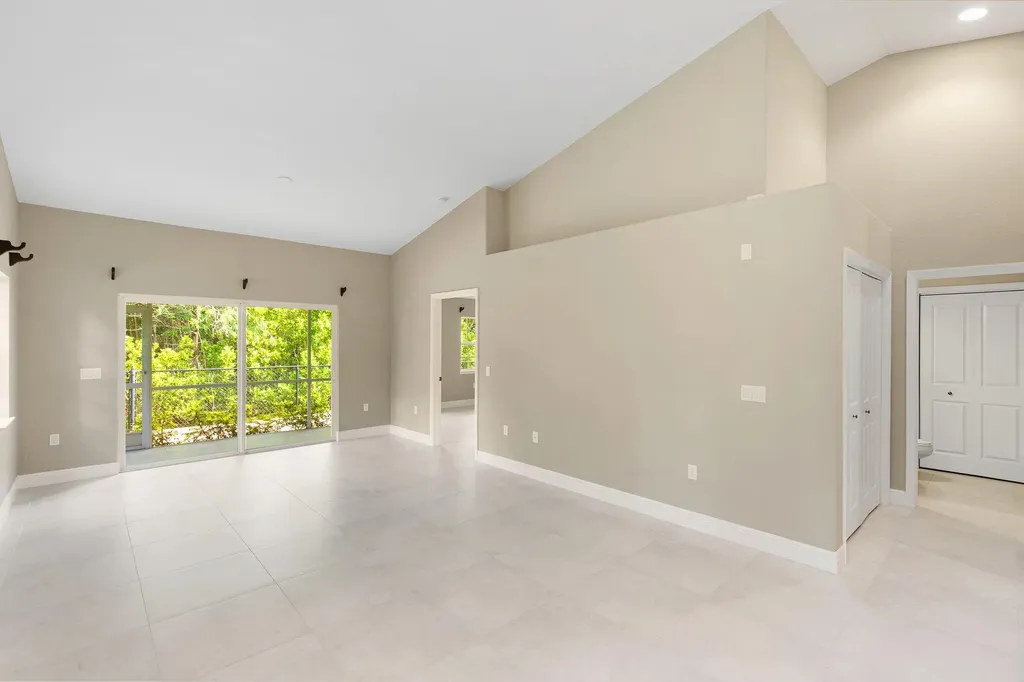 3555 Avion Woods Court Naples FL 34104