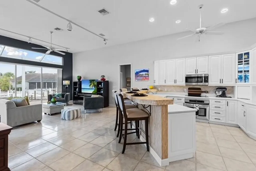 969 Birch Court Marco Island FL 34145