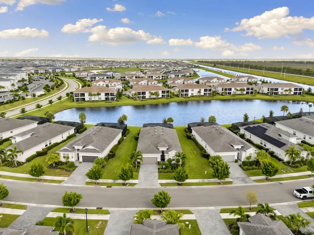 5789 Kingston Place Ave Maria FL 34142