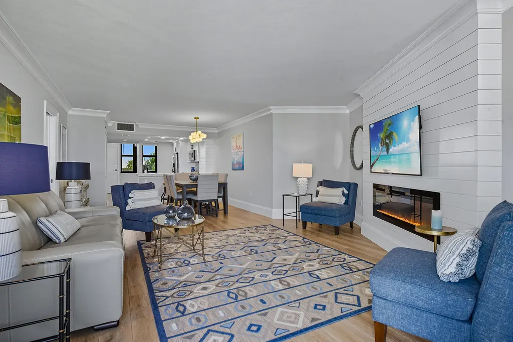 260 Seaview Court Marco Island FL 34145