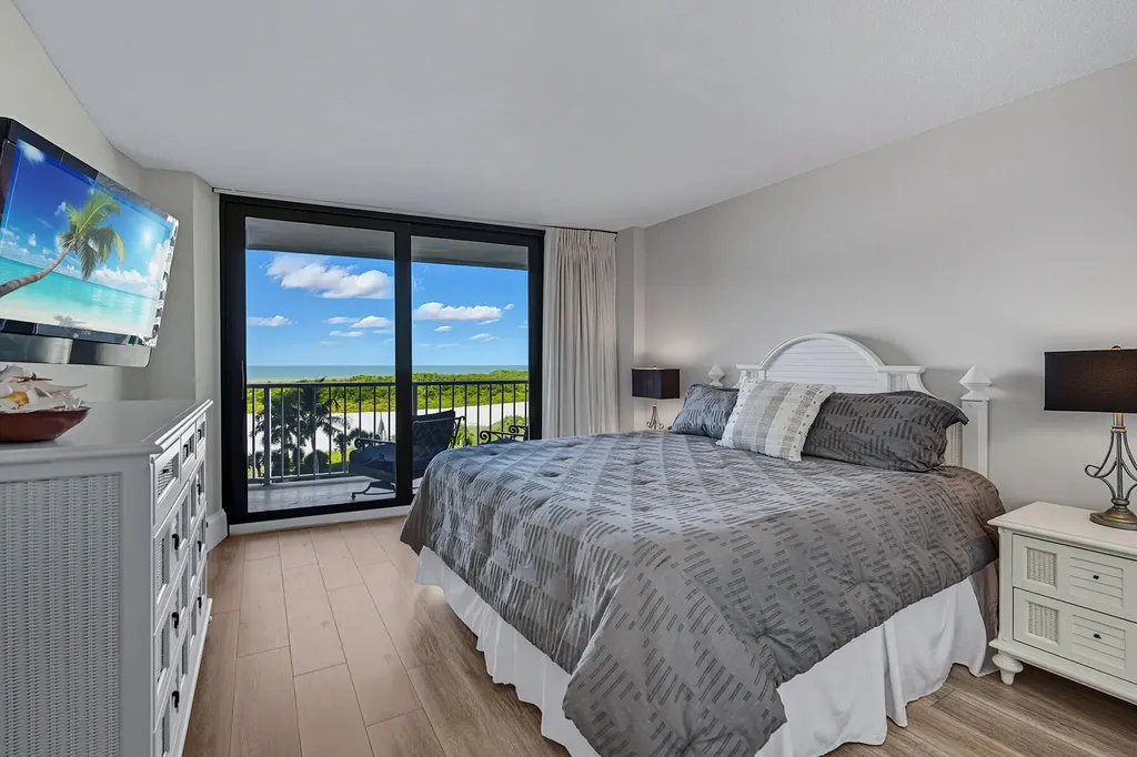 260 Seaview Court Marco Island FL 34145