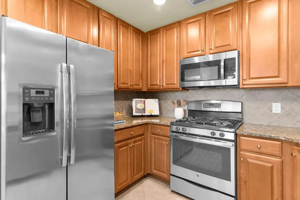 3165 Aviamar Circle Naples FL 34114