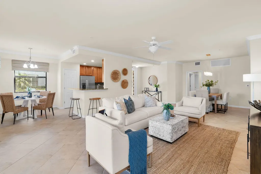 3165 Aviamar Circle Naples FL 34114