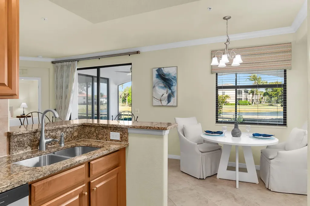 3165 Aviamar Circle Naples FL 34114