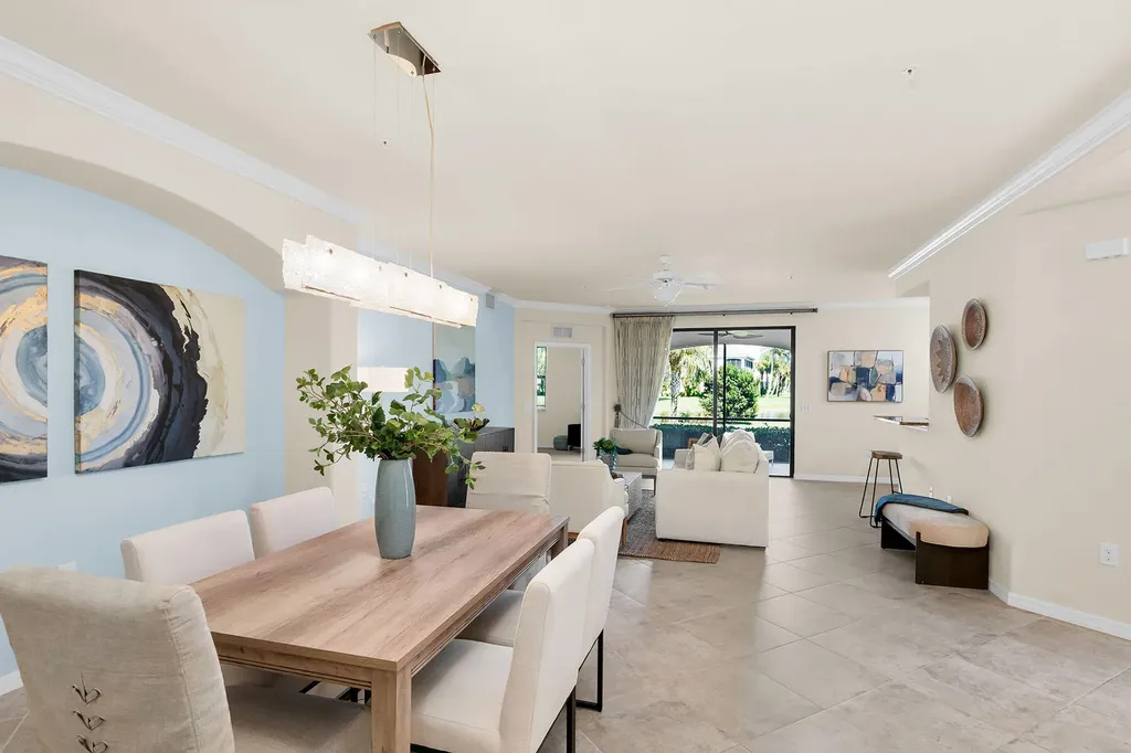 3165 Aviamar Circle Naples FL 34114