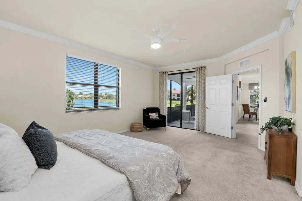 3165 Aviamar Circle Naples FL 34114