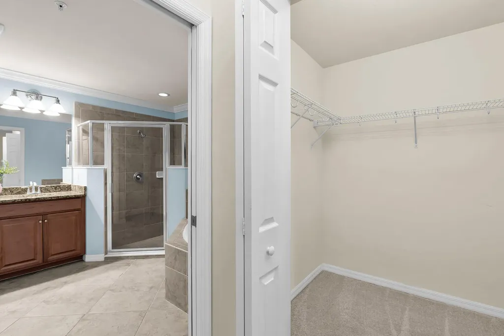 3165 Aviamar Circle Naples FL 34114