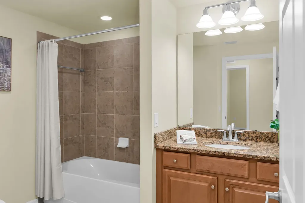 3165 Aviamar Circle Naples FL 34114