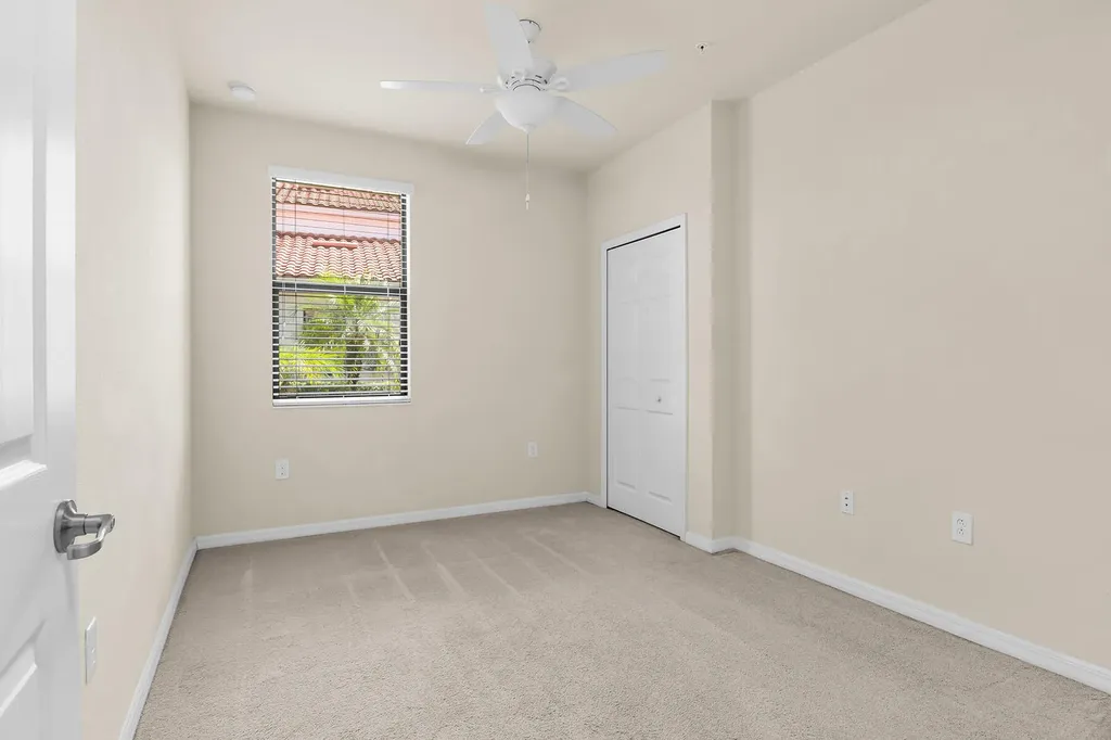 3165 Aviamar Circle Naples FL 34114