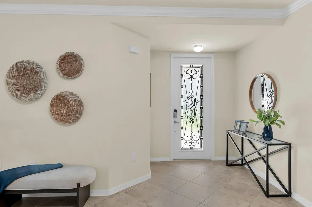 3165 Aviamar Circle Naples FL 34114