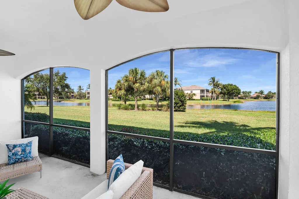 3165 Aviamar Circle Naples FL 34114