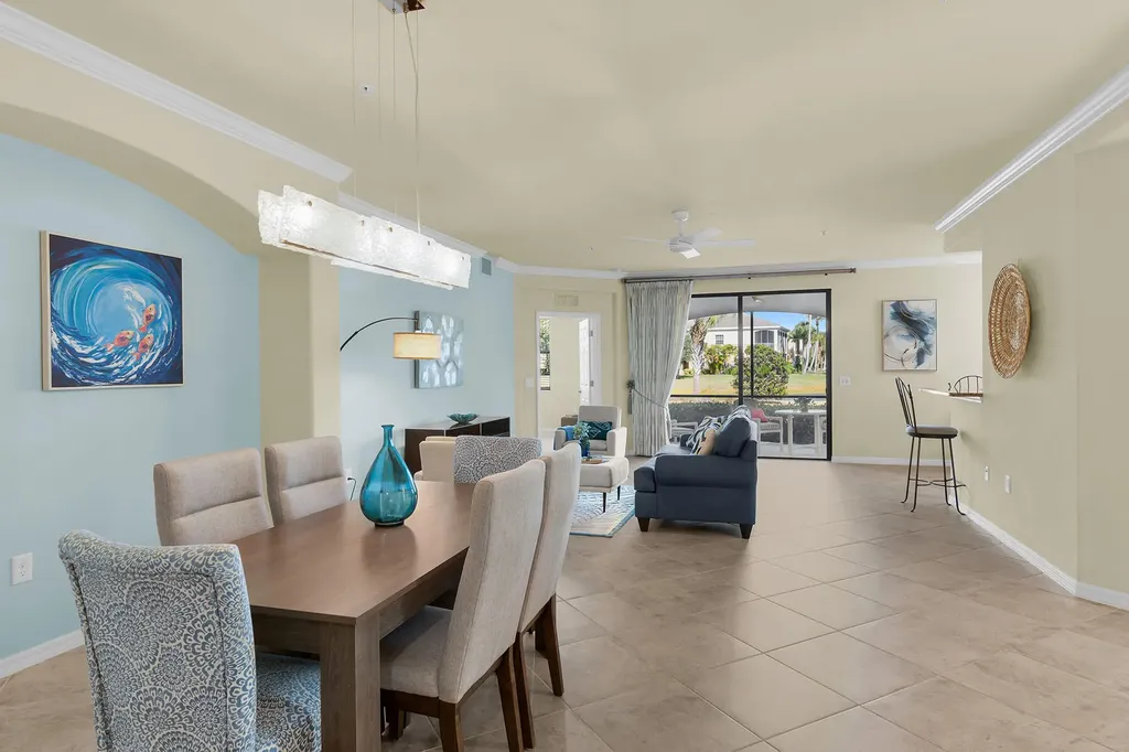 3165 Aviamar Circle Naples FL 34114