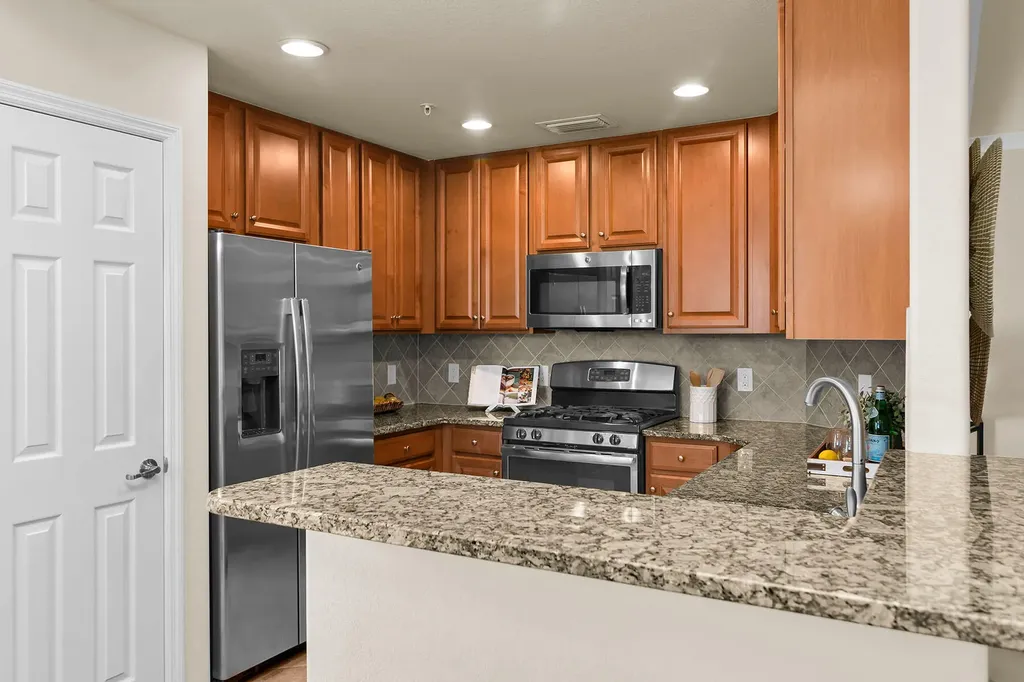 3165 Aviamar Circle Naples FL 34114