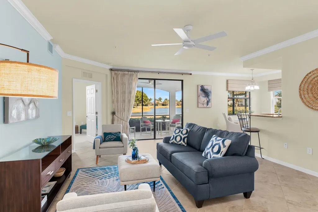 3165 Aviamar Circle Naples FL 34114