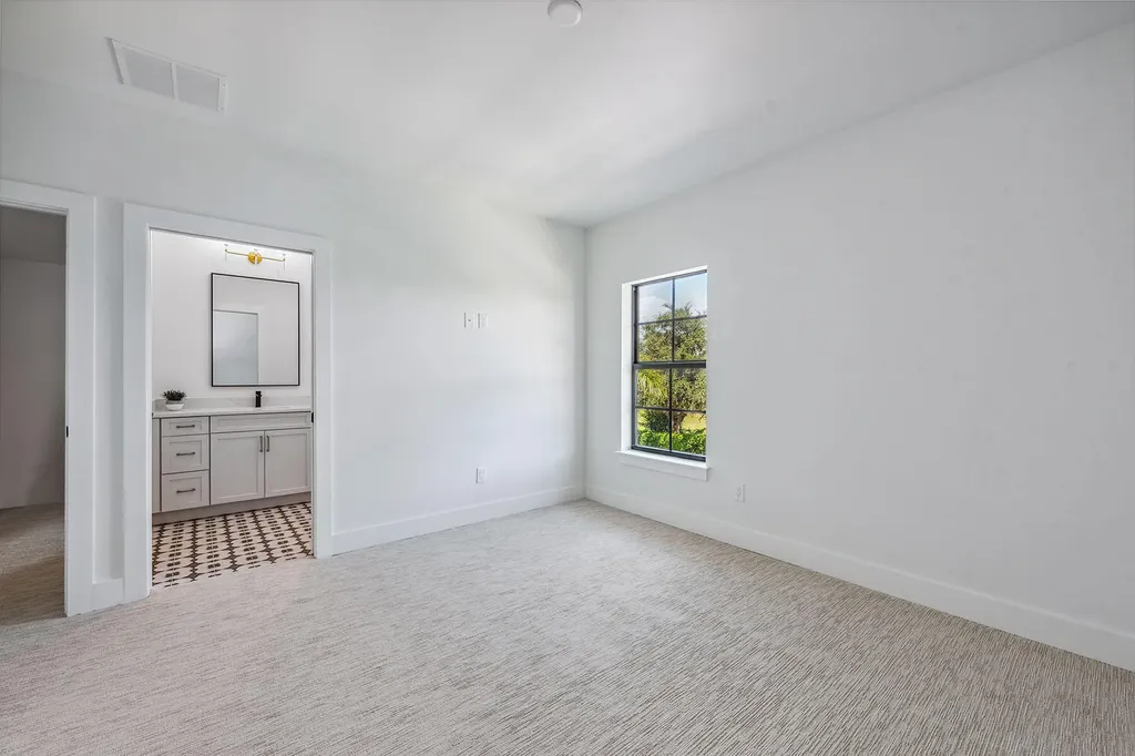 7976 Cordoba Place Naples FL 34113