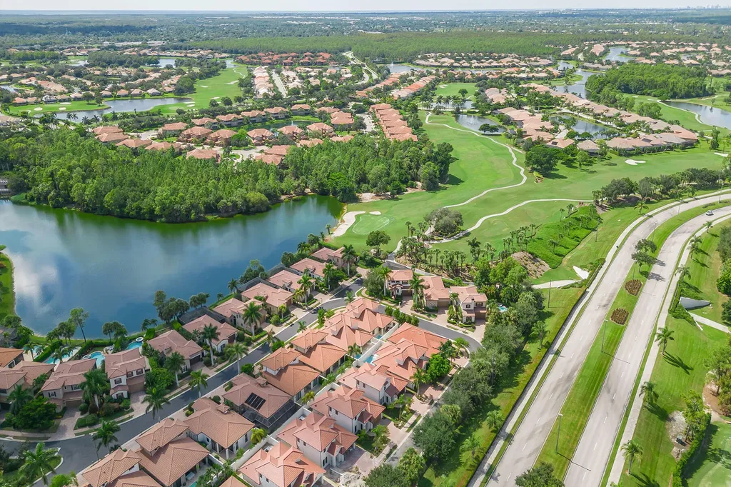 7976 Cordoba Place Naples FL 34113