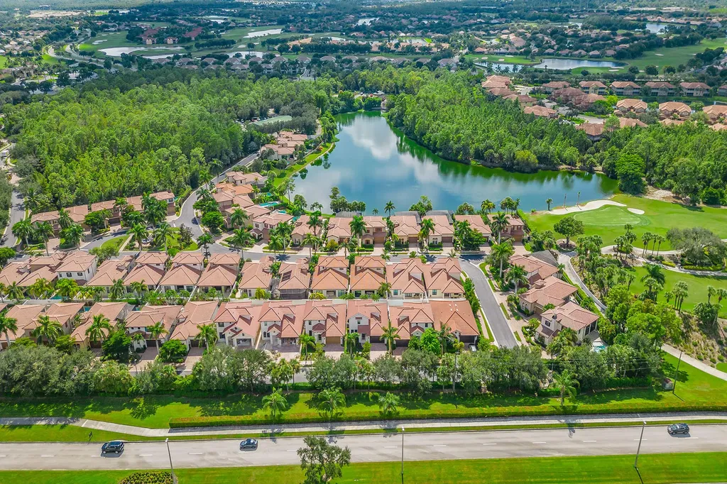 7976 Cordoba Place Naples FL 34113