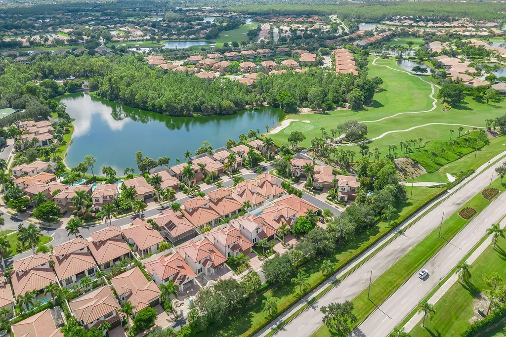 7976 Cordoba Place Naples FL 34113