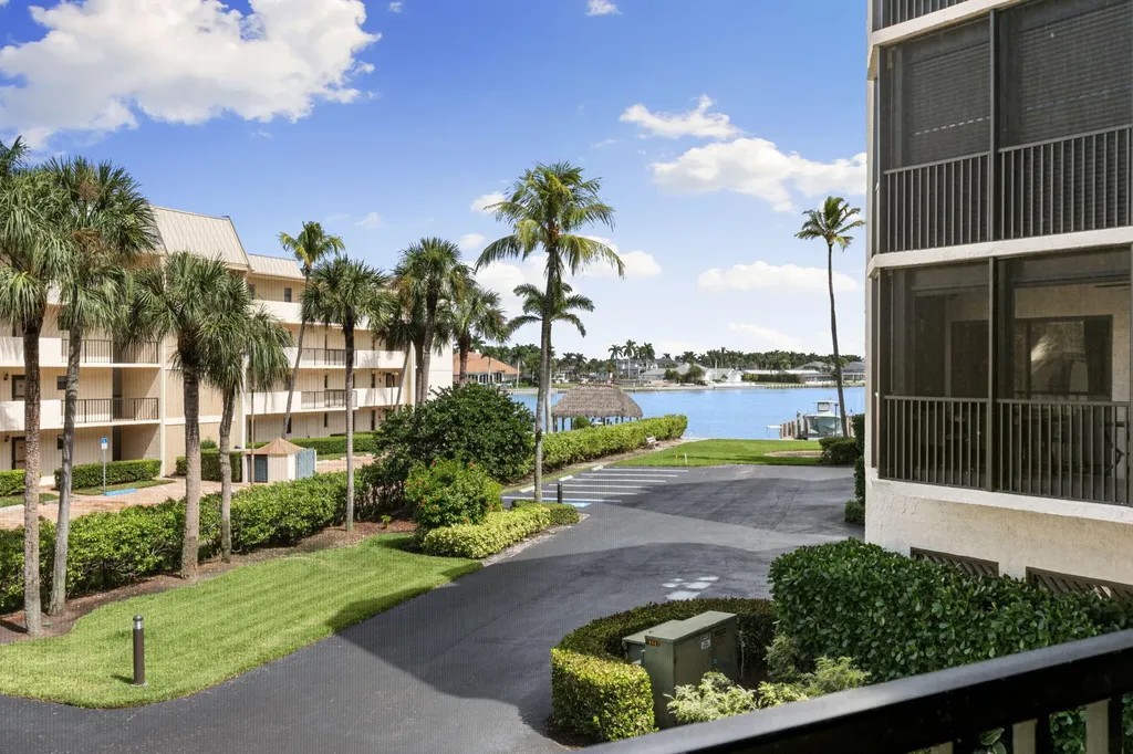 961 Collier Court Marco Island FL 34145