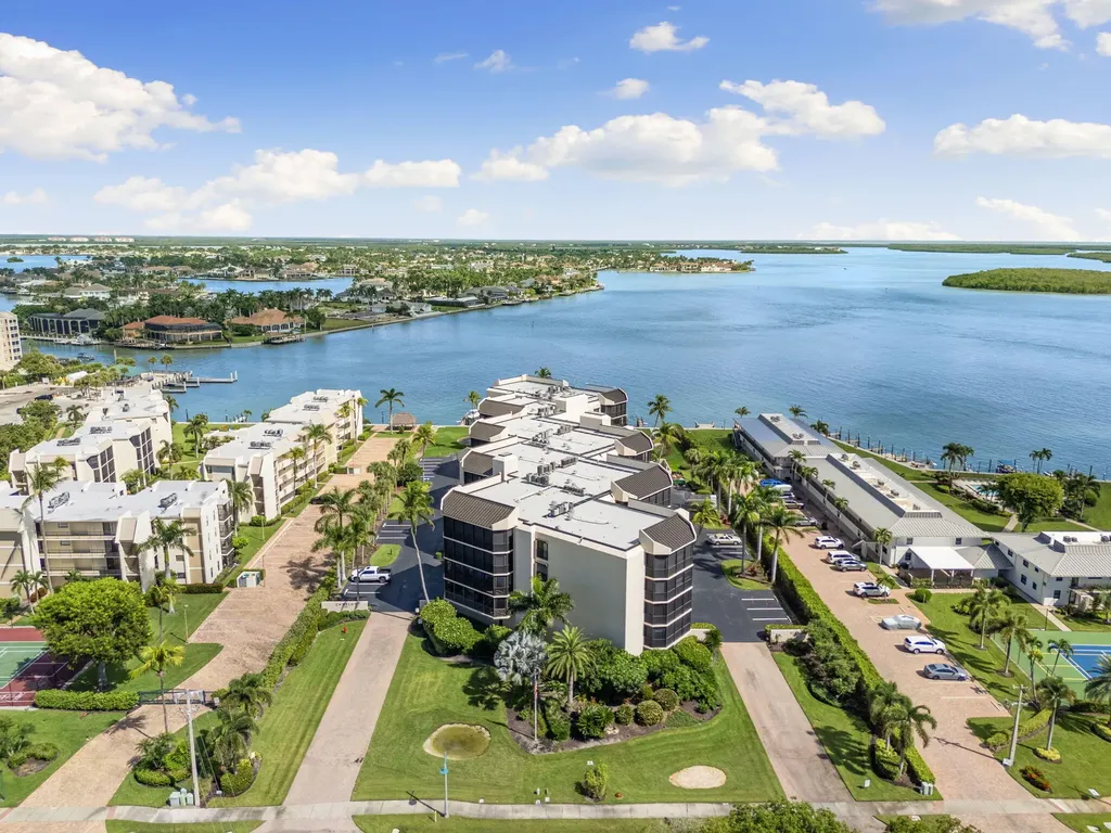 961 Collier Court Marco Island FL 34145