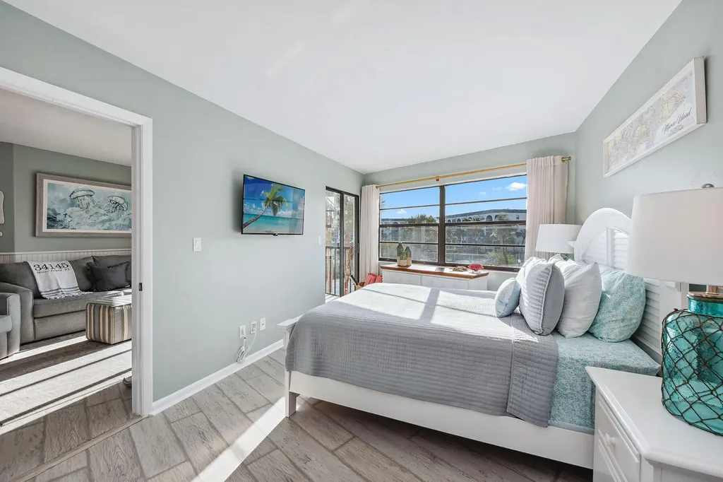 1031 Anglers Cove Marco Island FL 34145