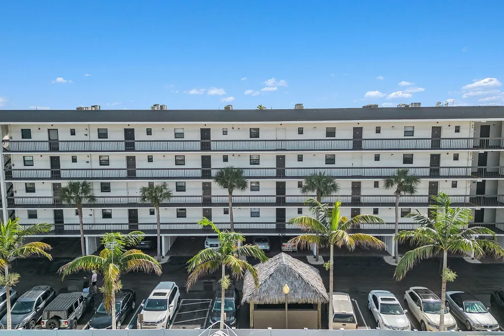 1031 Anglers Cove Marco Island FL 34145