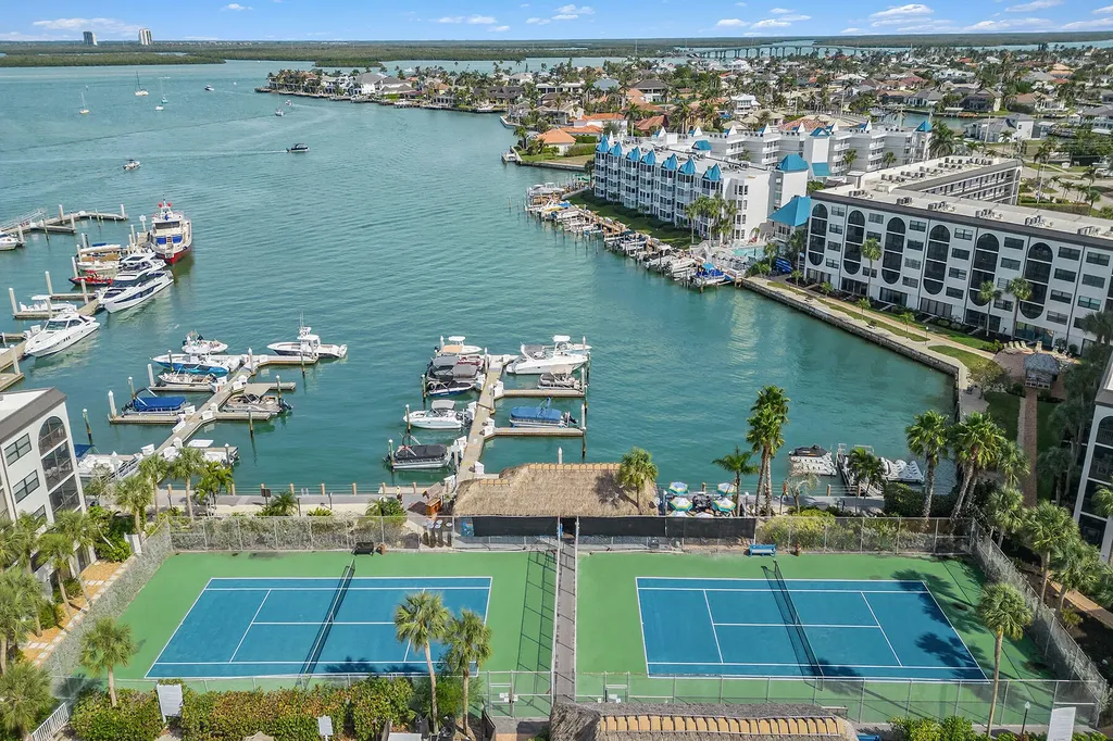 1031 Anglers Cove Marco Island FL 34145