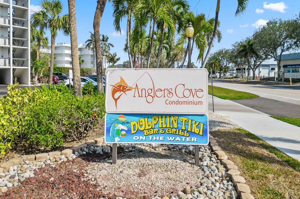 1031 Anglers Cove Marco Island FL 34145