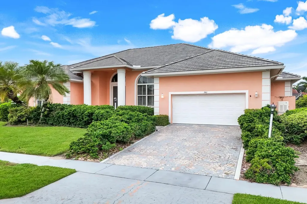 742 Orchid Court Marco Island FL 34145