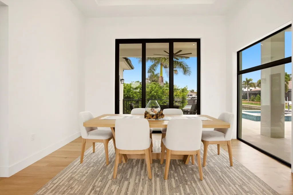 211 Landmark Street Marco Island FL 34145