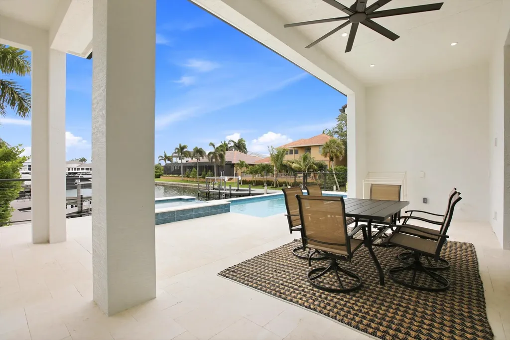 211 Landmark Street Marco Island FL 34145