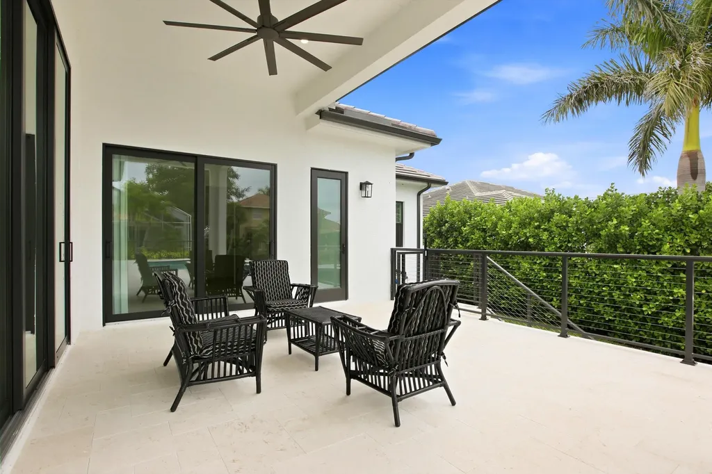 211 Landmark Street Marco Island FL 34145